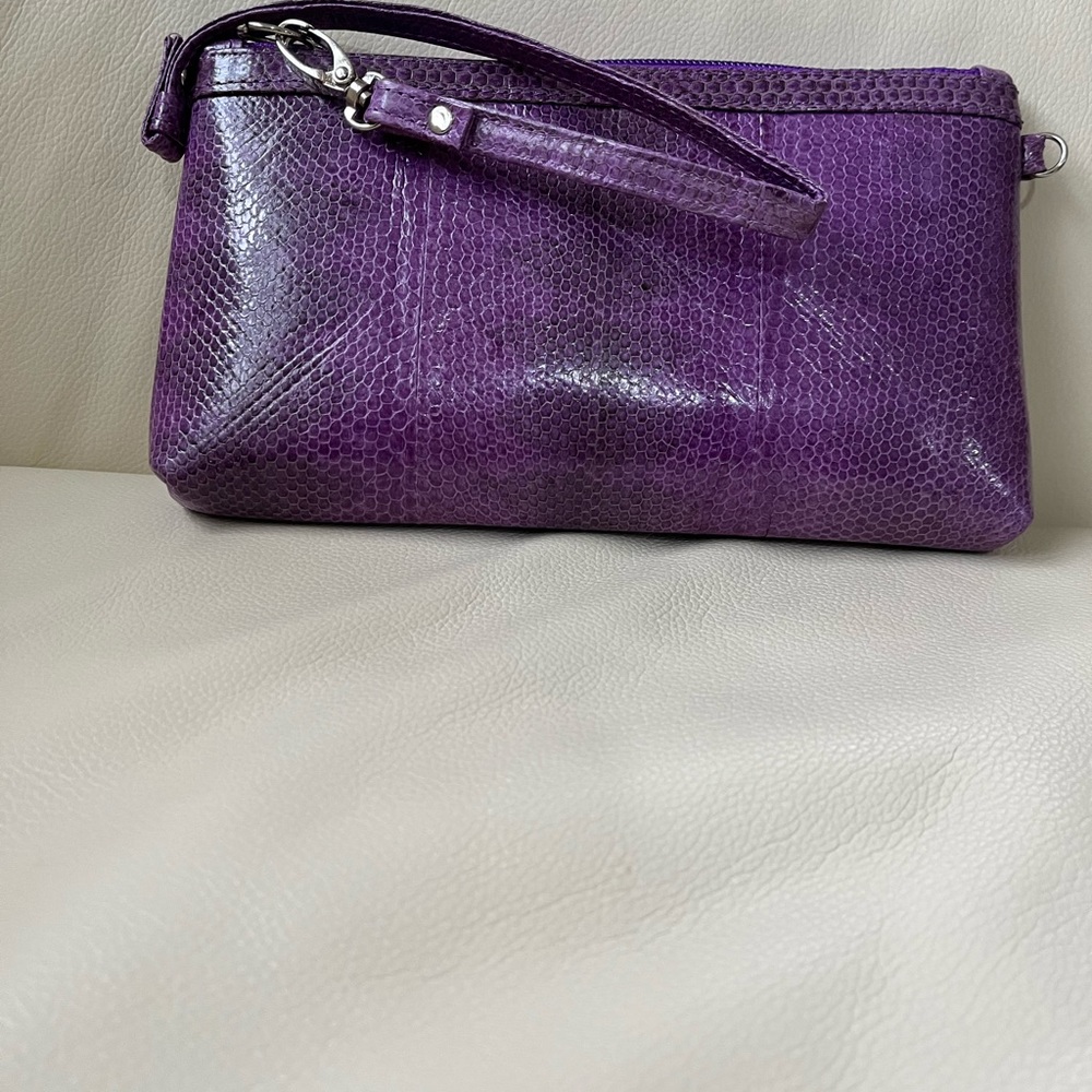 Wristlet bag